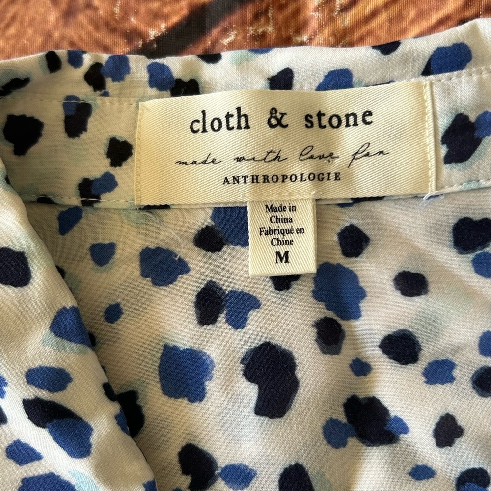 Cloth & Stone Blue‎ and White Button Down Shirt - Picture 2 of 10